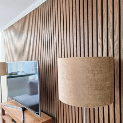 Akupanel MDF-Holzlatten-Akustikplatte für Büro-Hotel-Wanddekoration Akustik-Platte